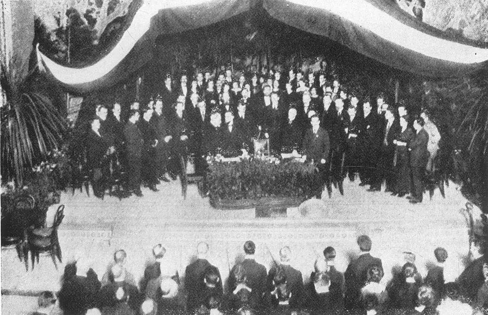 1918 年 11 月 18 日，里加国家剧院宣告拉脱维亚独立